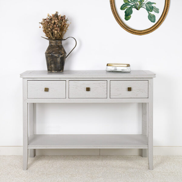 Console 3 tiroirs Evan réalisée en chêne de style Contemporain Finition Chêne Brossé Gris Perle SEULEMENT 1 DISPONIBLE