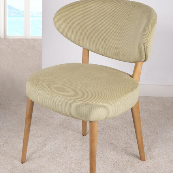 Chaise ou Fauteuil de table Agathe réalisé en Frêne Massif Tissu velours côtelé Scala