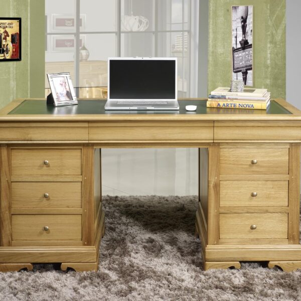 Bureau Ministre 9 tiroirs Jean-Baptiste réalisé en Chêne Massif de style Louis Philippe