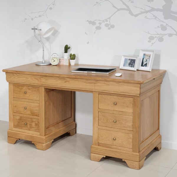 Bureau Ministre 9 tiroirs Emmanuel réalisé en Chêne Massif de style Louis Philippe