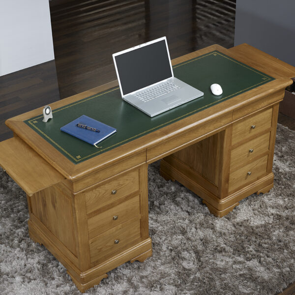 Bureau Ministre 9 tiroirs Jean-Baptiste réalisé en Chêne Massif de style Louis Philippe